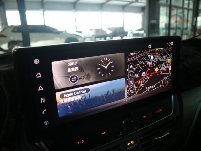 里程履約保證僅跑3萬 原廠保養 CARPLAY 導航 環景 盲點 ACC 車道偏離 電動座椅/天窗 後出風口 LED頭燈  第14張相片