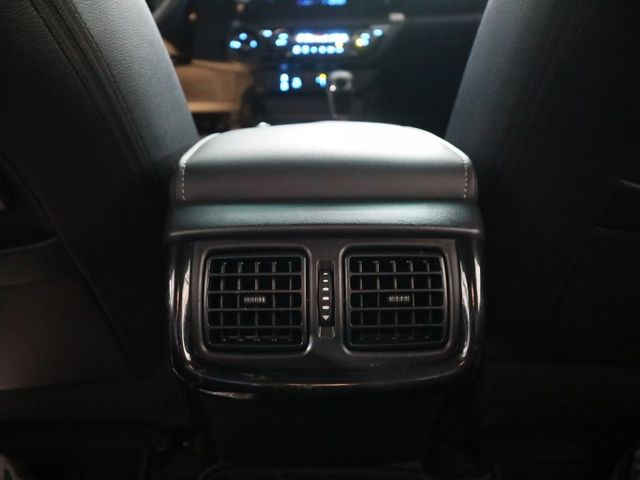 里程履約保證僅跑1萬 盲點 ACC 環景 CARPLAY 電動/通風座椅 胎壓偵測 陡坡緩降 導航 前後行車紀錄器 恆溫  第12張相片