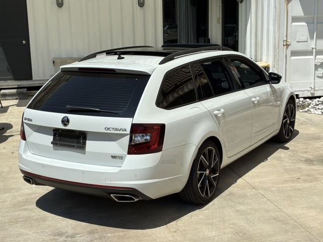 Skoda Octavia  第1張相片