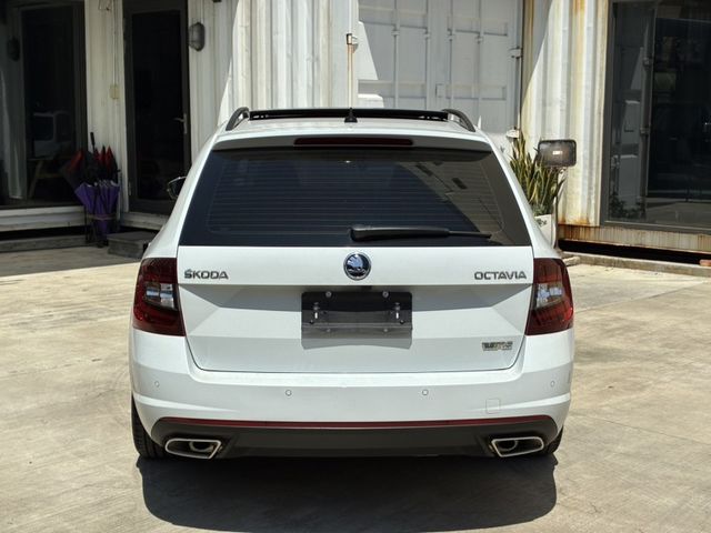 Skoda Octavia  第2張相片