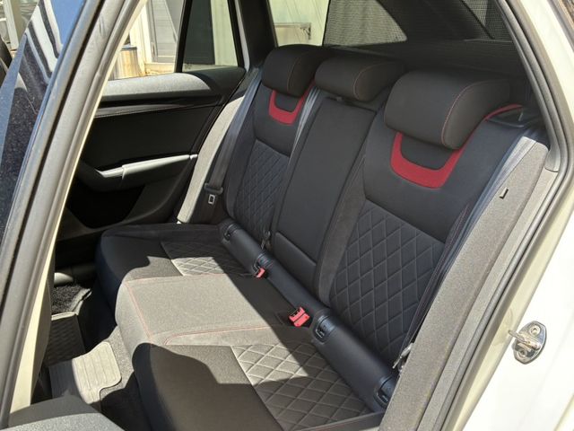 Skoda Octavia  第16張相片