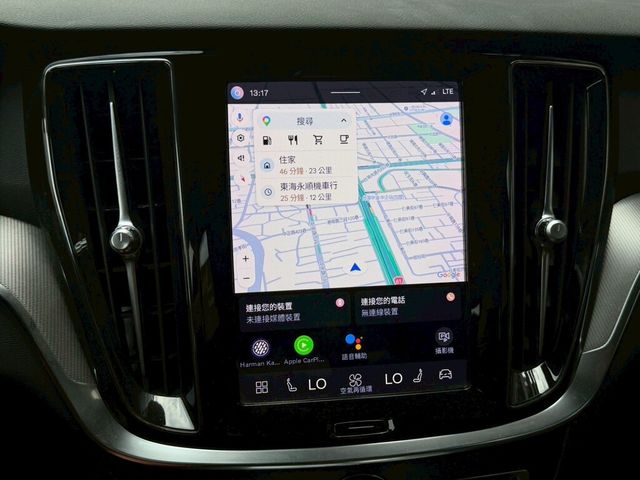 VOLVO富豪 V60  第10張相片
