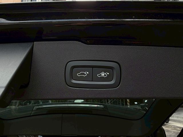 VOLVO富豪 V60  第14張相片