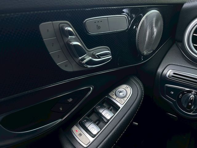M-BENZ賓士 C300  第5張相片