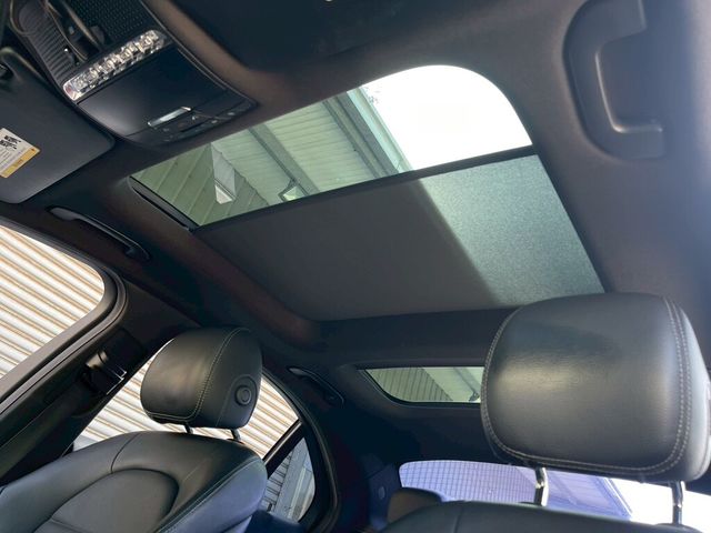 M-BENZ賓士 C300  第9張相片