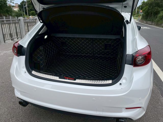 MAZDA馬自達 MAZDA 3  第5張相片