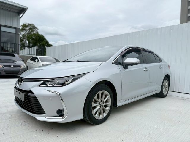 TOYOTA豐田 ALTIS  第1張相片