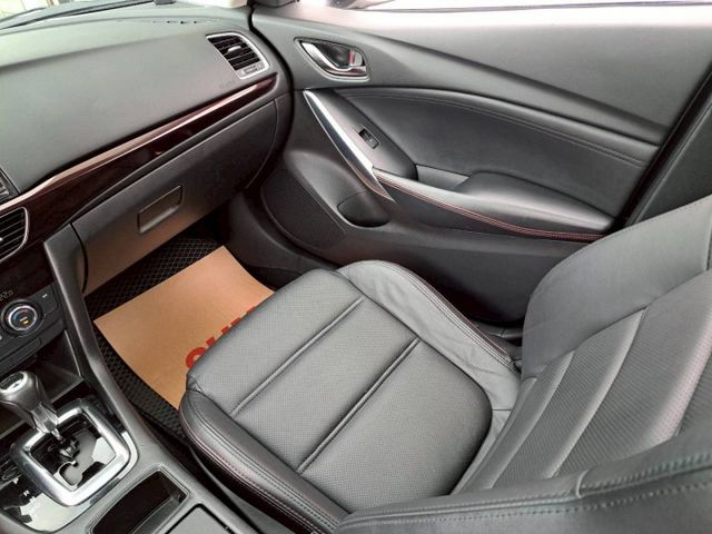 『實車實圖 實車實價』IK 雙電椅 天窗 GPS TV 頂級版配備齊全 一手車氣氛佳 品質保證 寶佳汽車歡迎您來電  第9張相片