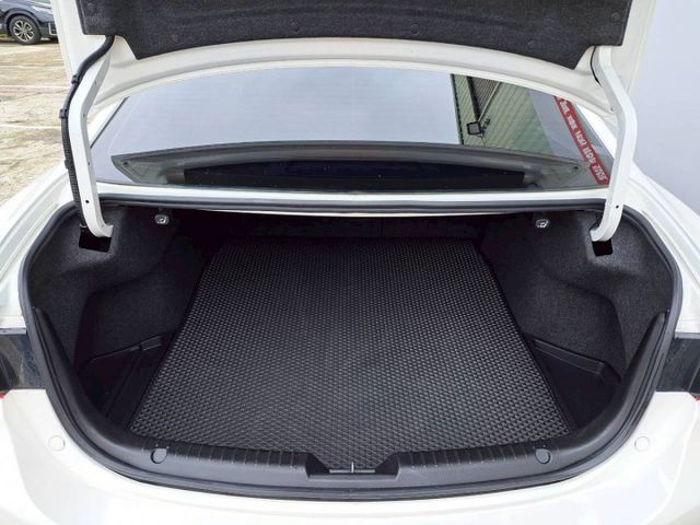 『實車實圖 實車實價』IK 雙電椅 天窗 GPS TV 頂級版配備齊全 一手車氣氛佳 品質保證 寶佳汽車歡迎您來電  第15張相片