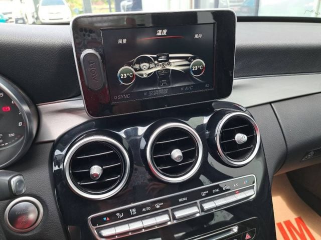 『實車實圖 實車實價』IK GPS F1快撥 雙電椅 AVA級版配備齊全 一手車氣氛佳 品質保證 寶佳汽車歡迎您來電  第12張相片