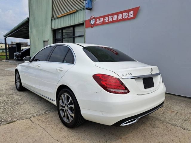 『實車實圖 實車實價』IK GPS F1快撥 雙電椅 AVA級版配備齊全 一手車氣氛佳 品質保證 寶佳汽車歡迎您來電  第16張相片