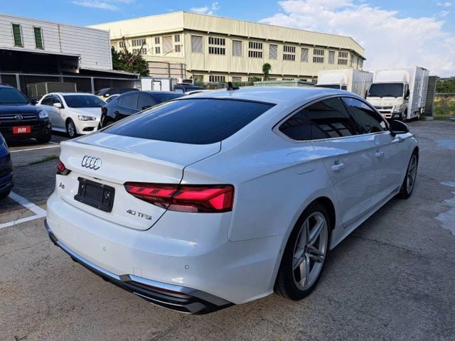 『實車實圖 實車實價』IK ACC LWDS TCS S-LINE版配備齊全 一手車氣氛佳 品質保證 寶佳汽車歡迎您來電  第18張相片