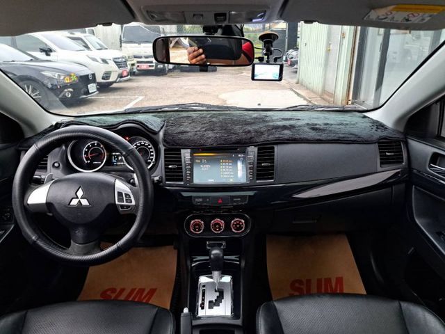 『實車實圖 實車實價』IK F1快撥 GPS TCS TPMS豪華版配備齊全 一手車氣氛佳 品質保證 寶佳汽車歡迎您來電  第6張相片