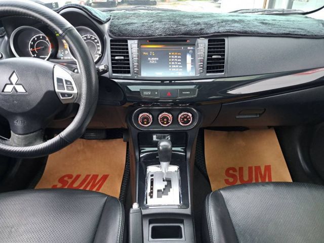 『實車實圖 實車實價』IK F1快撥 GPS TCS TPMS豪華版配備齊全 一手車氣氛佳 品質保證 寶佳汽車歡迎您來電  第8張相片