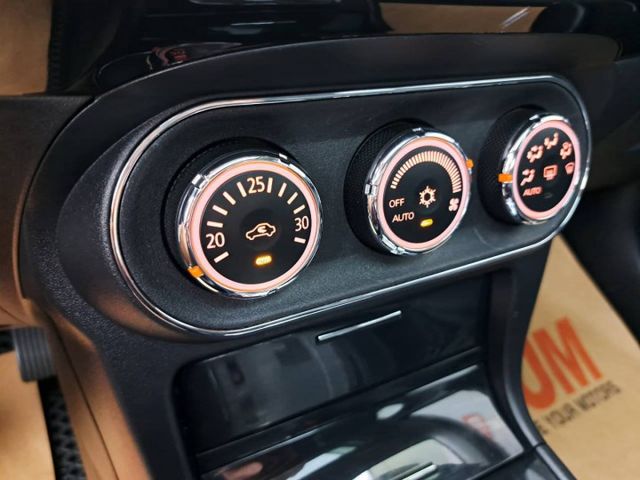 『實車實圖 實車實價』IK F1快撥 GPS TCS TPMS豪華版配備齊全 一手車氣氛佳 品質保證 寶佳汽車歡迎您來電  第14張相片
