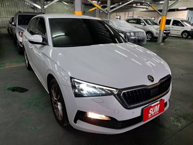 『實車實圖 實車實價』IK ACC LWDS TCS TPMS菁英版配備齊全 一手車氣氛佳 品質保證 寶佳汽車歡迎您來電  第3張相片