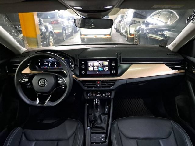 『實車實圖 實車實價』IK ACC LWDS TCS TPMS菁英版配備齊全 一手車氣氛佳 品質保證 寶佳汽車歡迎您來電  第6張相片