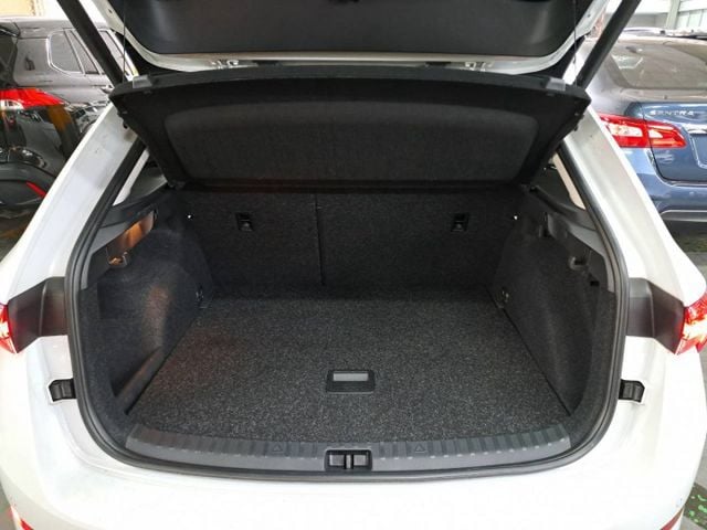『實車實圖 實車實價』IK ACC LWDS TCS TPMS菁英版配備齊全 一手車氣氛佳 品質保證 寶佳汽車歡迎您來電  第16張相片