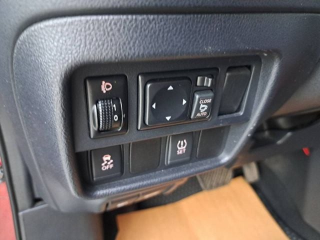 『實車實圖 實車實價』IK GPS TV TCS TPMS 英倫版配備齊全 一手車氣氛佳 品質保證 寶佳汽車歡迎您來電  第10張相片