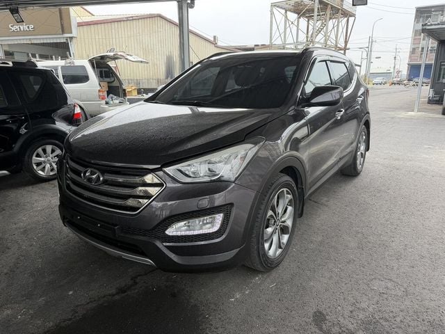 HYUNDAI現代 SANTA FE  第1張相片