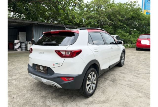 【Stonic/KIA /2022年/白、紅】【油電】ACC跟車  第4張相片