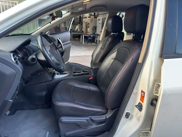 Nissan Rogue  第8張相片
