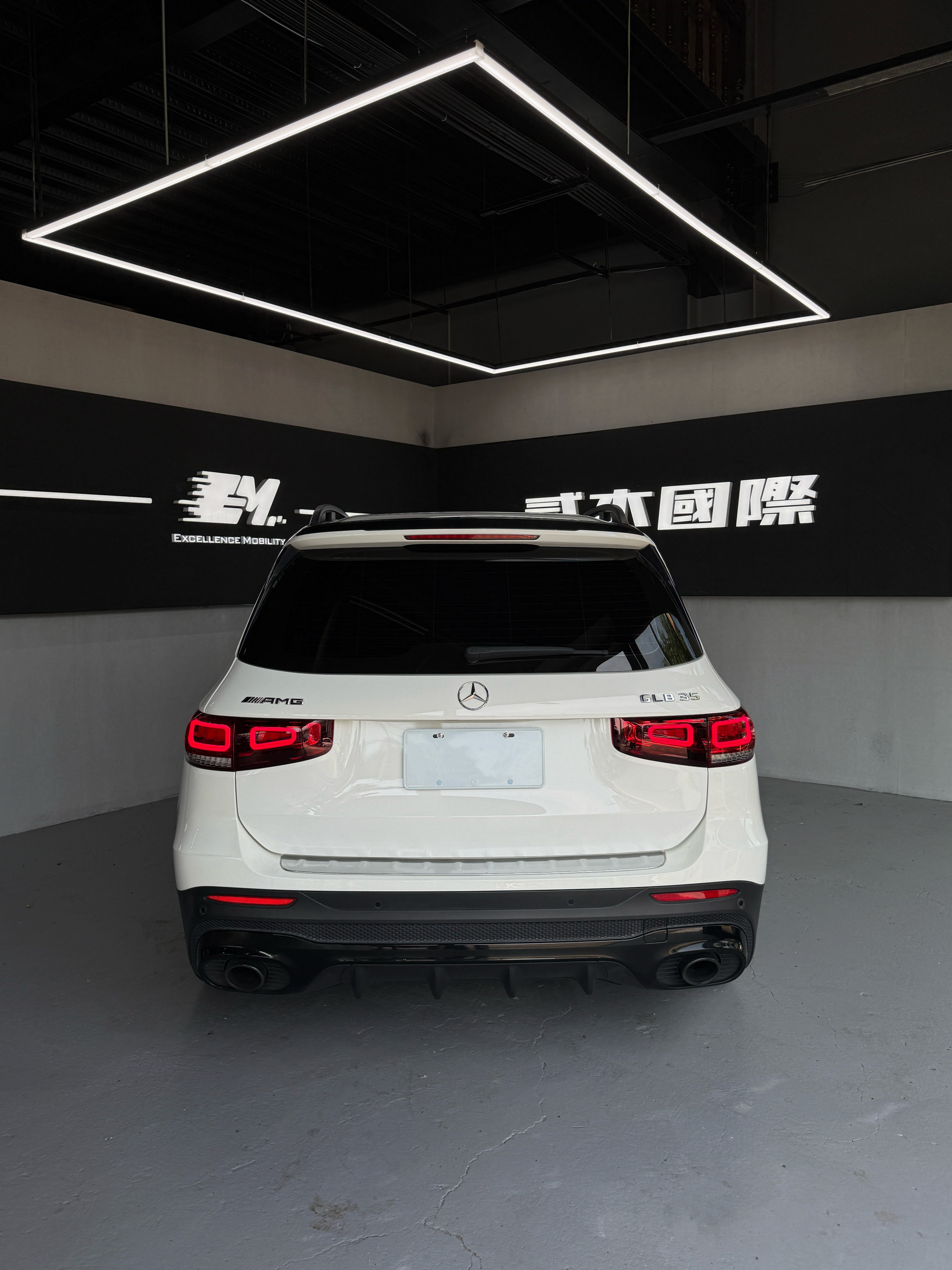 2021 Benz GLB35 4MATIC  第16張相片