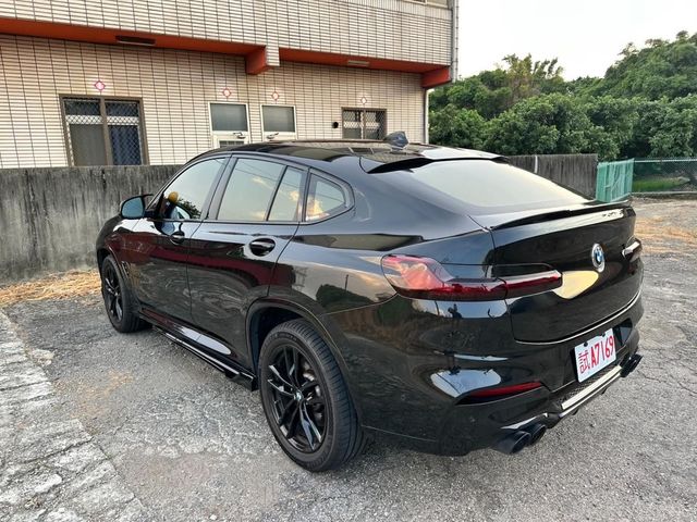 BMW寶馬 X4 XDRIVE30I  第2張相片