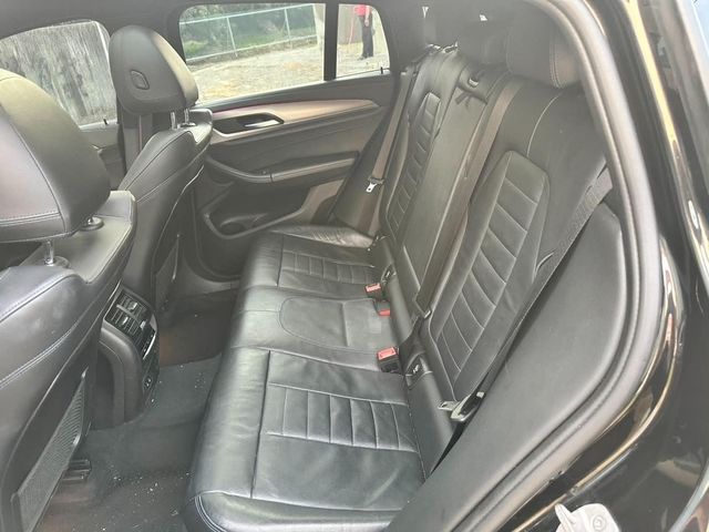 BMW寶馬 X4 XDRIVE30I  第5張相片