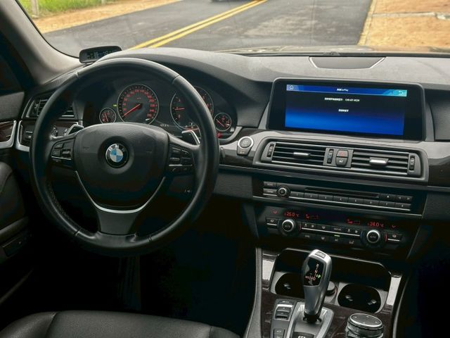 2015 BMW 520i 有興趣歡迎來聊聊 來電詢問更優惠  第4張相片