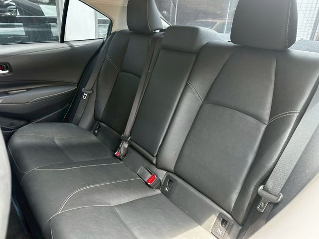 2023 Toyota Altis Z版 油電尊爵｜灰色｜省油保值．主動安全齊全｜56.8 萬  第6張相片