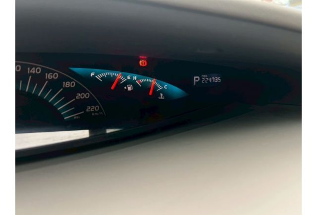 2007年Previa 2.4 七人座  第8張相片