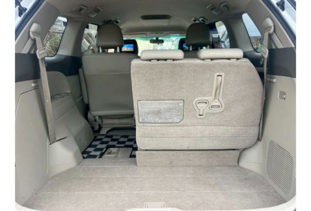 2007年Previa 2.4 七人座  第15張相片