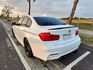 BMW 328i 四門轎車 帥氣流線外型 I-KEY免鑰匙 摸門感應 一鍵啟動 倒車顯影  第2張縮圖