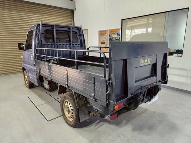 MITSUBISHI VERYCA 原鈑件 自排小貨車 電動升降斗 ABS防鎖死 循跡防滑 定速系統 升降斗 倒車顯影  第2張相片