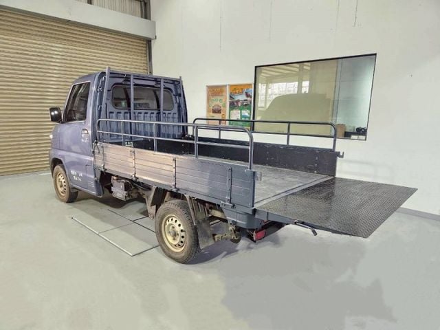 MITSUBISHI VERYCA 原鈑件 自排小貨車 電動升降斗 ABS防鎖死 循跡防滑 定速系統 升降斗 倒車顯影  第4張相片