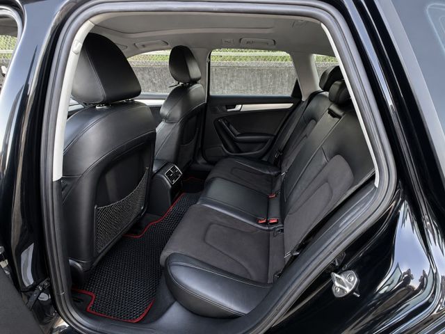 AUDI A4 EA888引擎 五門掀背車 稀有旅行車 HID頭燈 車頂架 倒車顯影 電動座椅 恆溫空調 定速系統  第8張相片