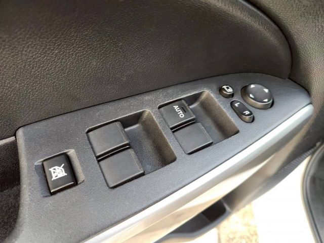 MAZDA2 五門掀背車 五門小車 都會小車 輕巧好停車 新手 代步 電動後視鏡 胎壓偵測器  第5張相片