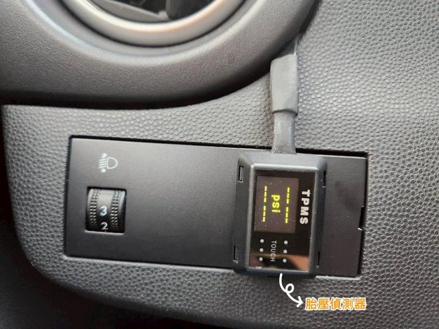 MAZDA2 五門掀背車 五門小車 都會小車 輕巧好停車 新手 代步 電動後視鏡 胎壓偵測器  第6張相片