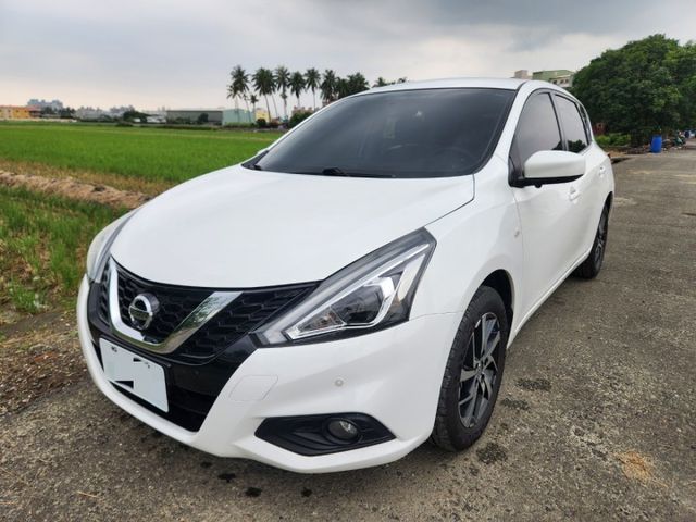 NISSAN I-TIIDA 五門掀背車 魔術大空間 舒適座椅 I-TIIDA 五門小車 都會小車 新手 業務 通勤  第1張相片