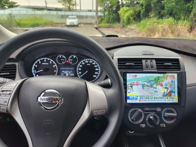 NISSAN I-TIIDA 五門掀背車 魔術大空間 舒適座椅 I-TIIDA 五門小車 都會小車 新手 業務 通勤  第9張相片