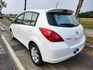 NISSAN TIIDA 便宜代步車 五門掀背車 恆溫空調 五門小車 都會小車 新手 買菜 通勤  第2張縮圖