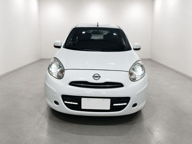 NISSAN NEW MARCH 五門小車 I-KEY免鑰匙 一鍵啟動 LED頭燈 安卓導航主機 360環景 恆溫空調  第4張相片