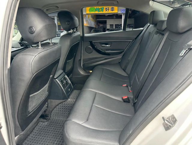 BMW寶馬 318I  第4張相片