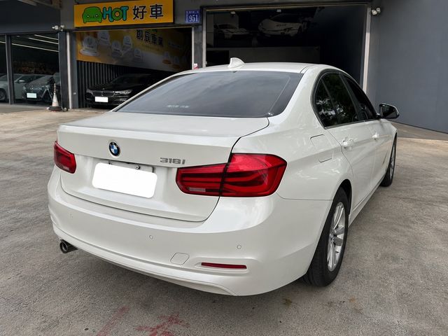 BMW寶馬 318I  第9張相片