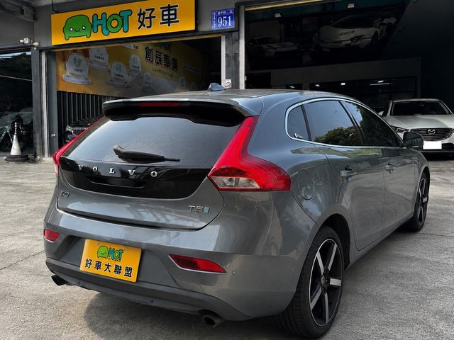 VOLVO富豪 V40  第12張相片