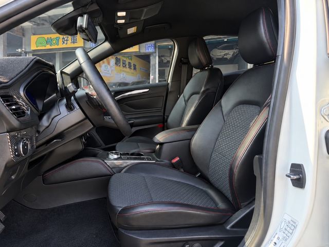 FORD福特 FOCUS ST  第3張相片