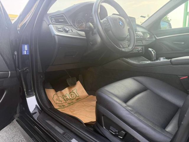 BMW寶馬 520D  第5張相片