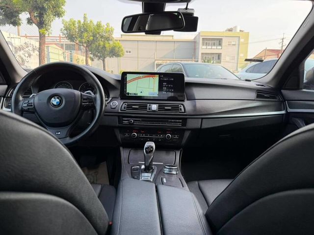 BMW寶馬 520D  第6張相片