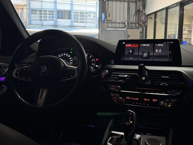 BMW寶馬 520I  第6張相片